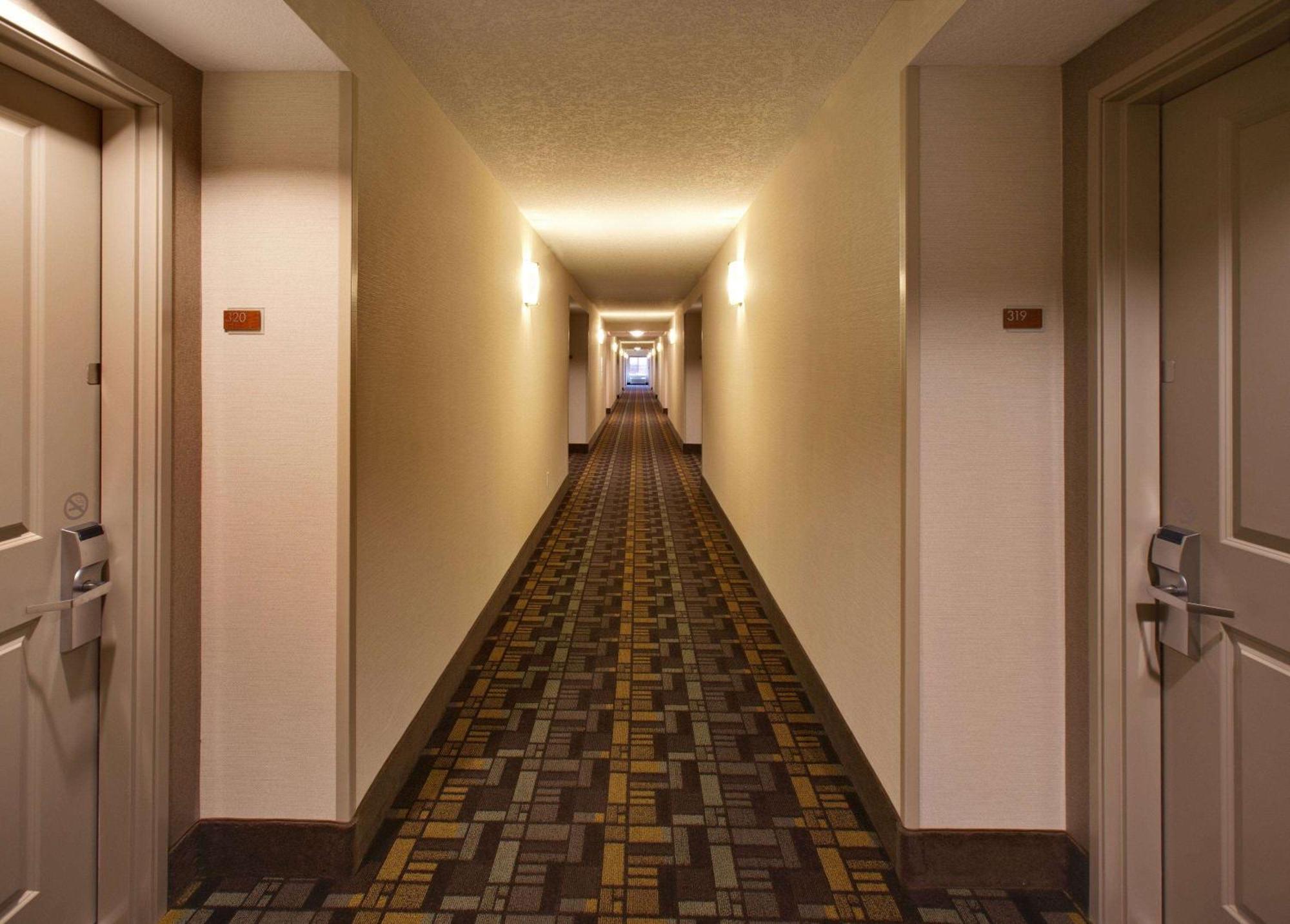 Americinn By Wyndham Fairfield Extérieur photo