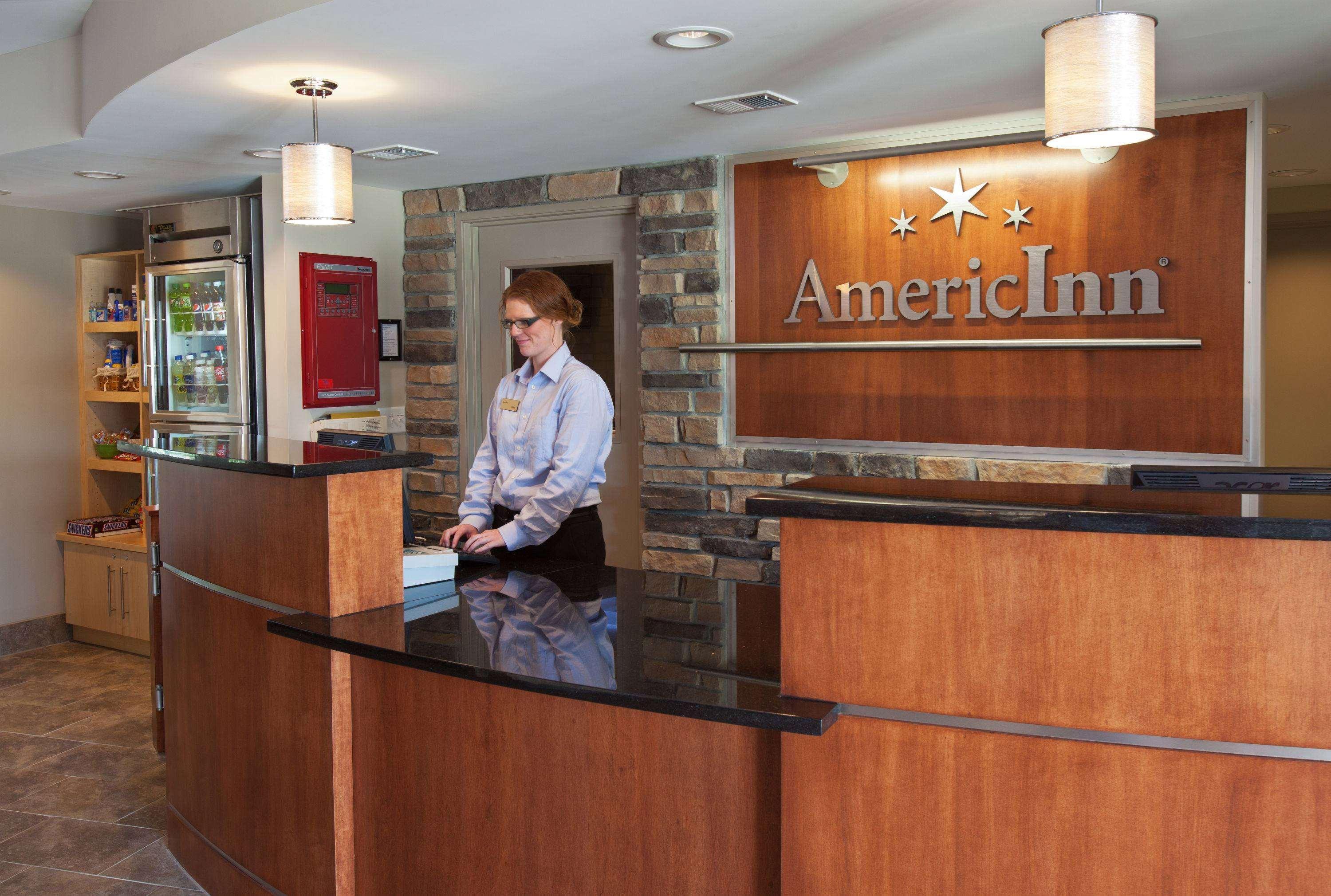 Americinn By Wyndham Fairfield Extérieur photo