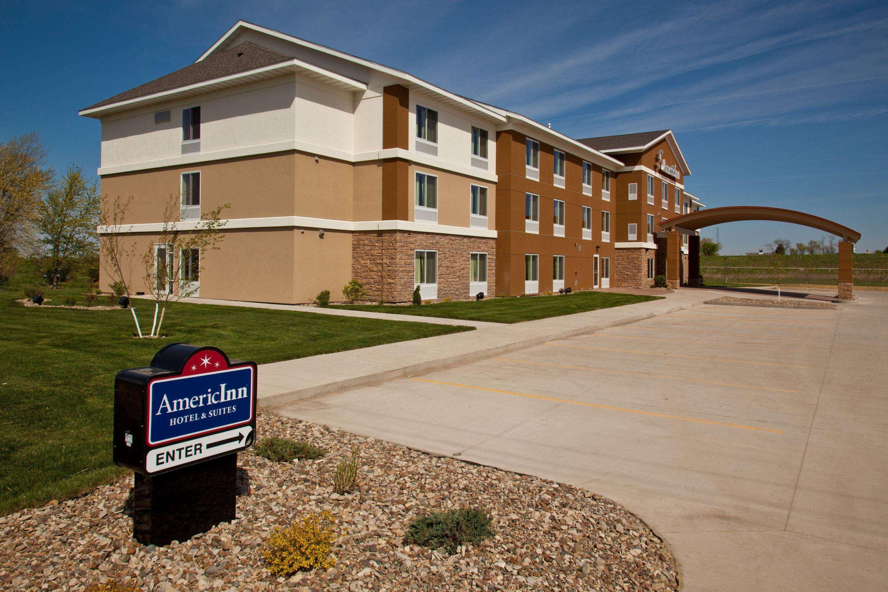 Americinn By Wyndham Fairfield Extérieur photo