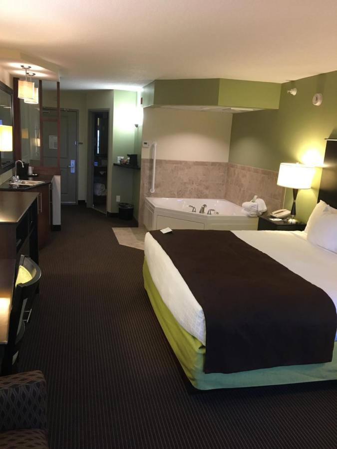Americinn By Wyndham Fairfield Extérieur photo