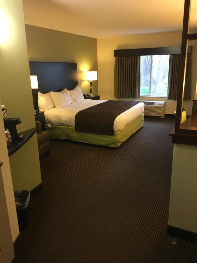 Americinn By Wyndham Fairfield Extérieur photo